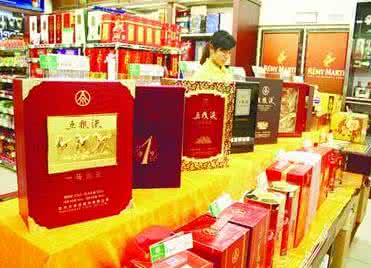 酒類市場(chǎng)量?jī)r(jià)回升 中高端白酒率先復(fù)蘇